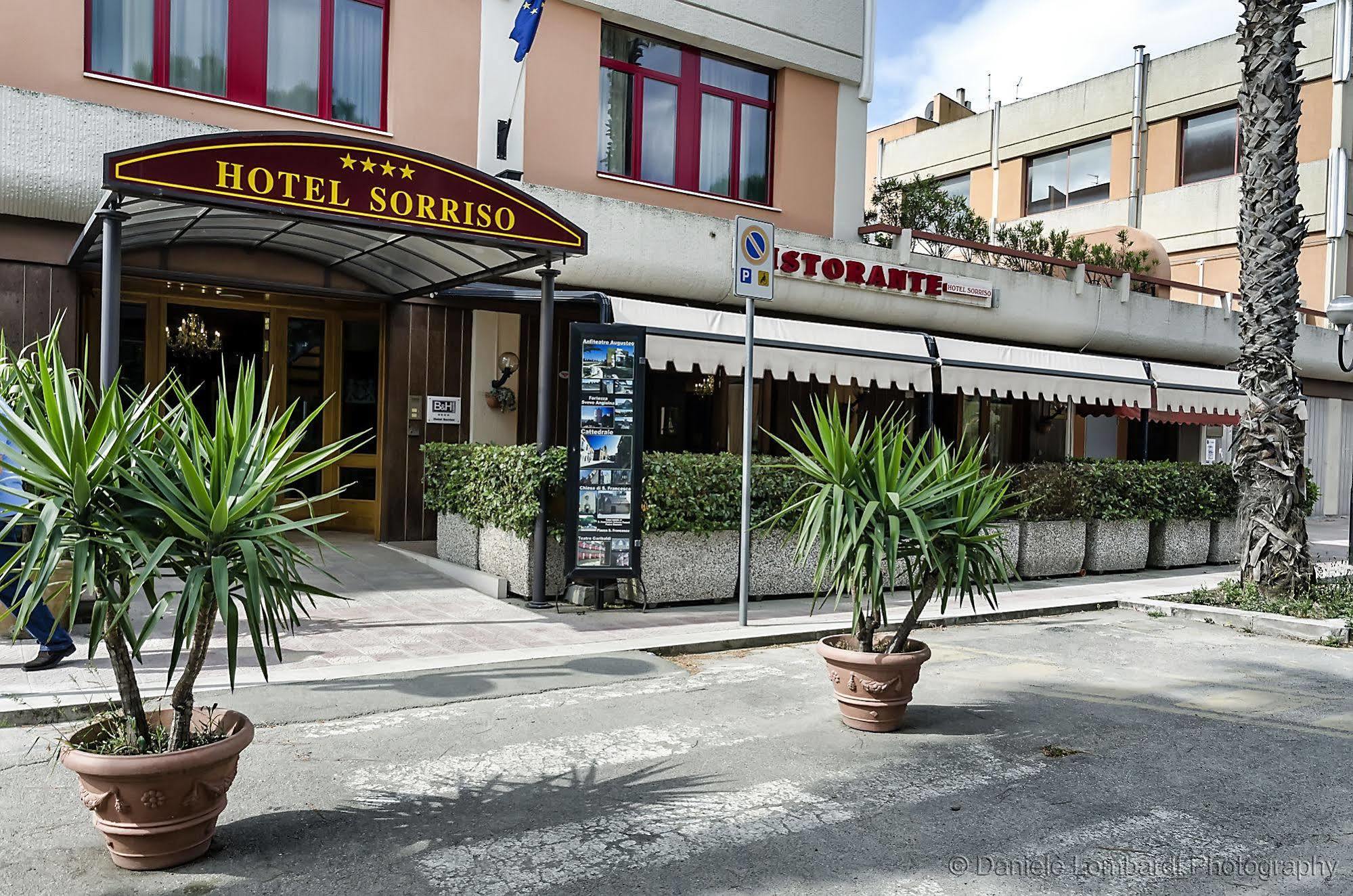 Hotel Sorriso Lucera Exteriör bild